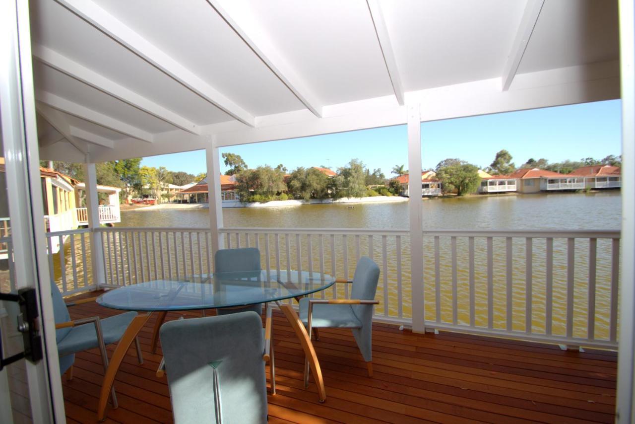 Lakeside Apartments And River Resort Villas South Yunderup Exterior photo